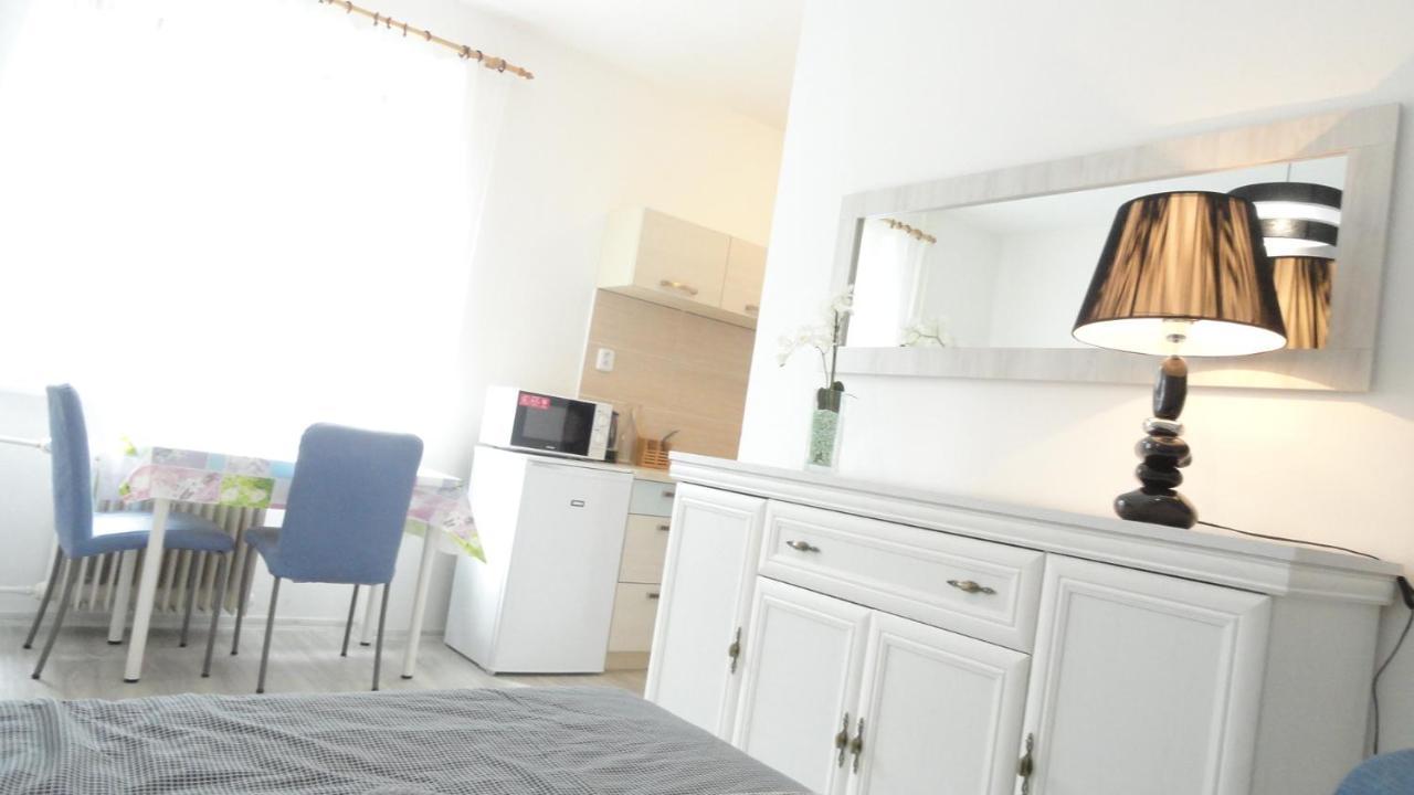 Apartman Sluka Jilemnice Exterior foto